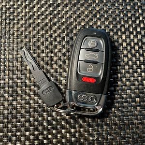 Audi 8K0 959 754 B OEM  Key Fob w/ Comfort Access 2013-2016